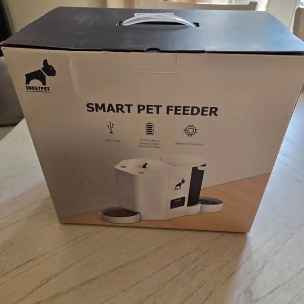 SAEGYPET Automatic Cat Feeder 2-in-1 Cat Feeder and Gravity-Fed Water System